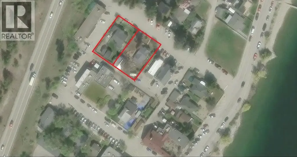 4433 4th Street, Peachland